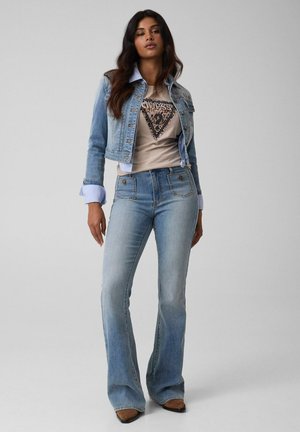 Guess, SS CN SAVANNA LEOPARD TRIANGLE - Print T-shirt - gh prosecco