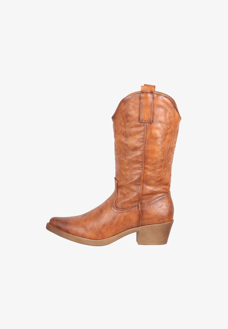 Bota vaquera de cuero marrón con punta afilada, detalles de costura y tacón apilado. Cuenta con una lengüeta en la parte superior para facilitar su uso.