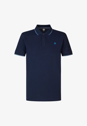 Polo en coton bleu marine avec un plastron à trois boutons, un col et des accents de manches bleu clair contrastants, et un petit logo sur la poitrine.