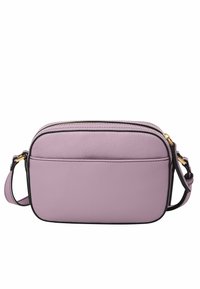 Borsa a tracolla in pelle viola chiaro con texture liscia, rifiniture nere, chiusura con doppia cerniera e strap regolabile.