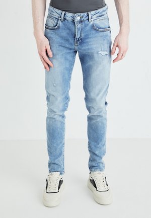 SERVANDO MID RISE - Jeans Tapered Fit - zailor wash