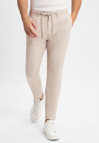 Unselected, beige