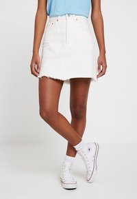 Levi's® Falda acampanada - white