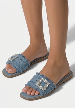 Alma Blue, Muiltjes - azul