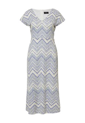 Maxi-Kleid im Chevron-Muster, mit kurzen Ärmeln, V-Ausschnitt und einem Reißverschluss. Die Farben umfassen Weiß, Lila und Grün in einem strukturierten Stoff.