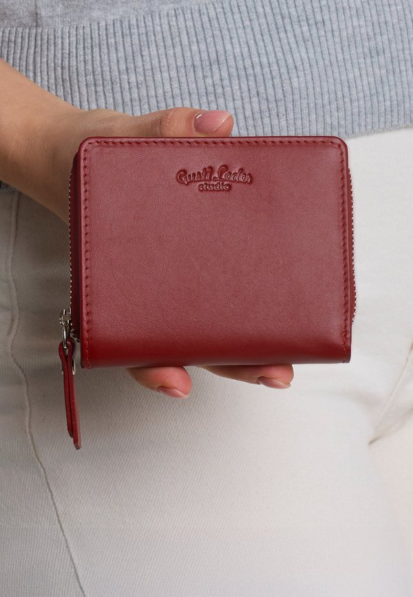 HENRIETTA - Geldbörse - rot