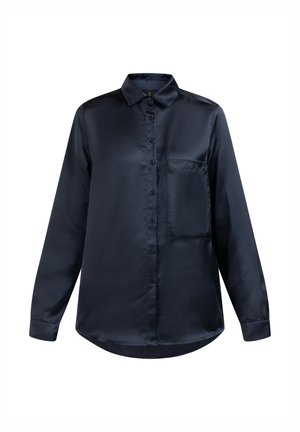 Cămașă din satin bleumarin, cu mâneci lungi, guler ascuțit, închidere cu butoane în față, un singur buzunar pe piept și o textură netedă.