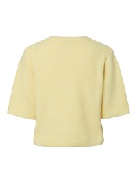 Gul ribbstickad topp med rund halsringning och korta ärmar. Har en avslappnad passform och en texturerad yta. Inga stängningar eller mönster syns.