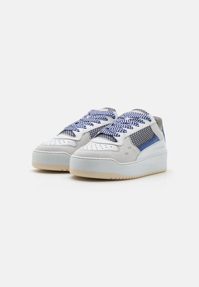 Filling Pieces UNISEX biały