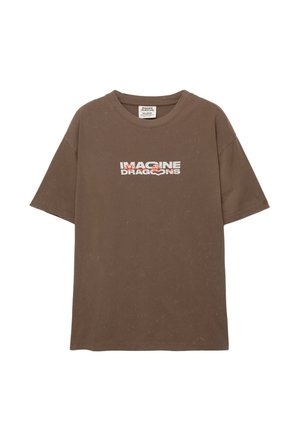 PULL&BEAR IMAGINE DRAGONS - T-shirt con stampa - brown