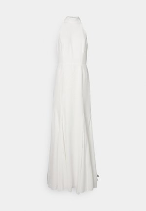 Rochie lungă, albă, cu guler halter, având un corset ajustat și o fustă fluidă. Textură de țesătură netedă, fără modele vizibile sau accente.