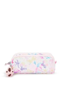 Estuche de lápices en rosa y blanco con un patrón acuarelado. Presenta un cierre de cremallera y un charm suave y esponjoso adjunto.