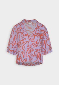 Kortärmad skjorta i ljus lila tyg med ett abstrakt röd mönster, med krage och knapprad framtill.