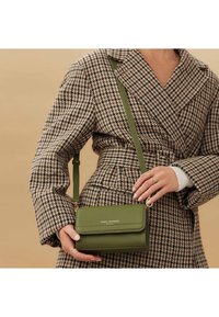 Isabel Bernard Sac bandoulière - grün