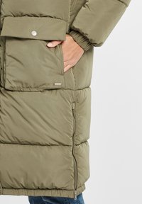 Oxmo Abrigo de invierno - olive