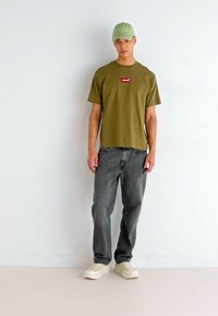 Thumbnail Image 2