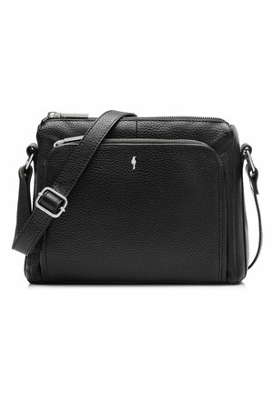 Czarna skórzana torba na ramię o teksturowanym wykończeniu, z dwoma zamykanymi na zamek komorami, regulowanym paskiem i srebrnymi akcentami. Prostokątny kształt.