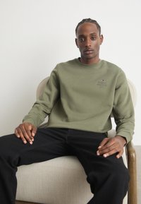 Tommy Hilfiger STACK - Melegítőfelső - green
