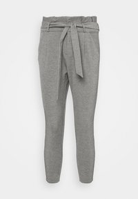 Szare, zwężane dresy z teksturowanej tkaniny, z szerokim pasem w talii i wiązaniem z przodu do regulacji dopasowania.