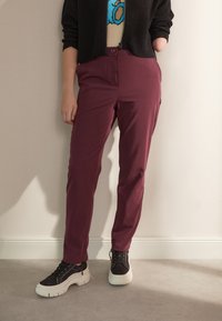Even&Odd Pantalon classique - purple