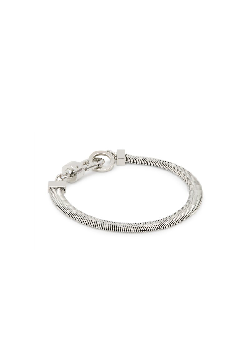 Bracciale in argento con un design flessibile e rigato. Caratterizzato da una chiusura rotonda sicura e un accento quadrato con una finitura lucida.