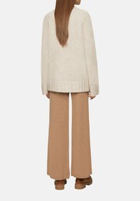 s.Oliver Strickjacke - beige