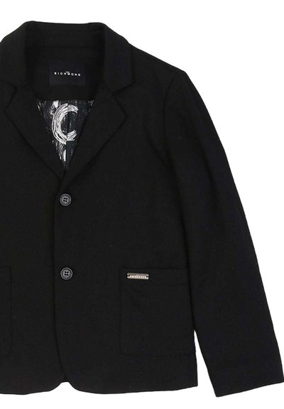 Blazer nero in misto lana, caratterizzato da un rever a punta, due tasche frontali e un accento decorativo argentato sulla tasca destra.