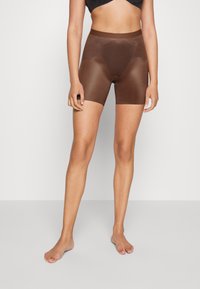 Spanx - THINSTINCTS 2.0 GIRLSHORT - Shapewear - chestnut brown Thumbnail Image 1