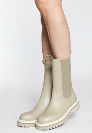 Botine cu platformă - beige