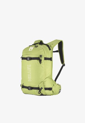 Sac à dos Millet vert clair avec bretelles noires, boucles, bretelles rembourrées et ceinture de taille, présenté en vue à trois quarts.