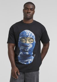 Forgotten Faces UNISEX BLACLAVA HEAVY OVERSIZED - Apdrukāts T-krekls - white