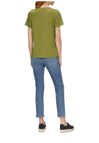 s.Oliver MIT V-AUSSCHNITT - T-shirt basic - guacamole