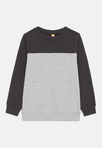 Sweatshirt gris et gris foncé à manches longues, doté d'un design segmenté et de poignets côtelés. Tissu en mélange de coton doux.