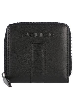 Cartera de cuero negro con el logo "POLICE" en relieve, que presenta un cierre de cremallera alrededor y un distintivo patrón textural rectangular en la parte frontal.