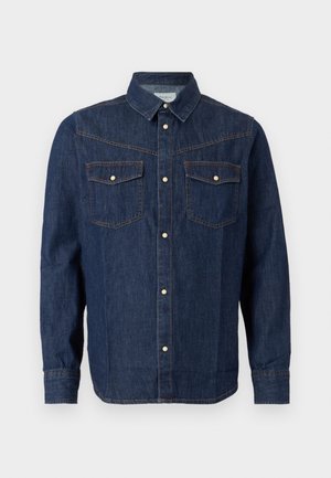 Camicia in denim blu scuro a maniche lunghe con tasche sul petto con bottoni, bottoni automatici in perla sulla parte anteriore e colletto classico.