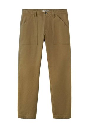Pantaloni casual marroni a gamba dritta con tasche applicate frontali e passanti per cintura, chiusi con bottone e cerniera.