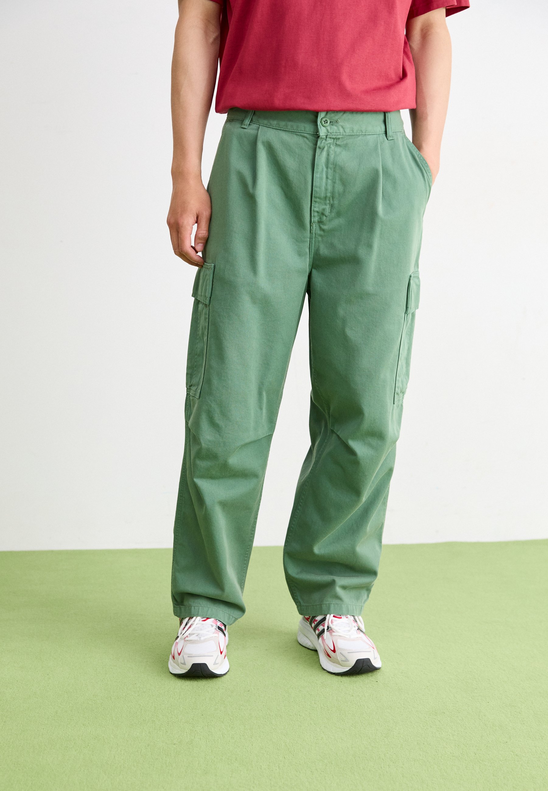 Carhartt WIP COLE PANT Cargo trousers duck green/dark green
