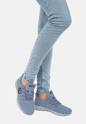 Trainers - Light Blue