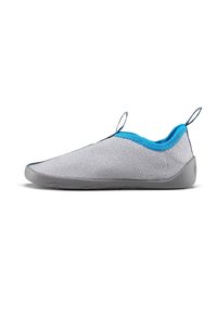 Slip-on shoe in grey textile, featuring a blue elastic collar, grey rubber sole, and dual pull tabs for easy wear.