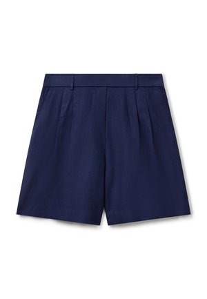 Marineblauwe shorts met hoge taille, plooien, ceintuurlussen en zijzakken, weergegeven op een witte achtergrond.
