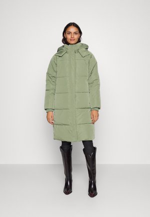 ESMARIA HOOD JACKET - Winterjas - olivine