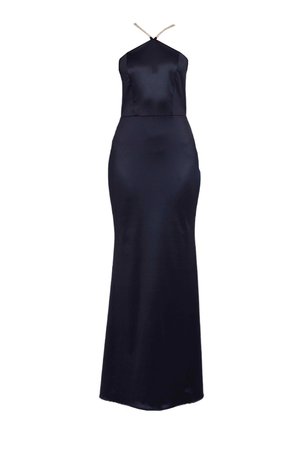 Abito da sera in satin blu navy con una forma aderente, scollatura a halter e sottili spalline annodate. Texture liscia, design lungo fino al pavimento, senza motivi visibili.