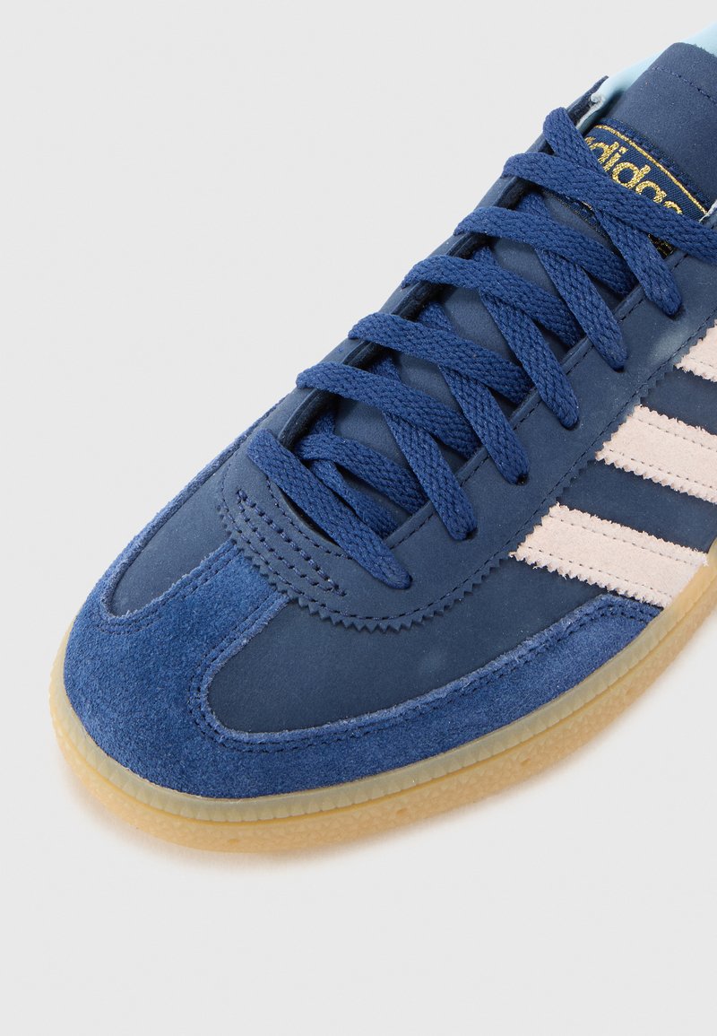 adidas Originals HANDBALL SPEZIAL - Sneakers - dark blue/wonder quartz/clear sky