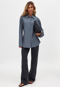 TAILORED - Button-down blouse - light grey stripe