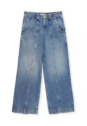 Breda ben blå denimbyxor har en ljus tvätt, fem fickor och tydlig sömnad. Tyget har en mjuk, strukturerad yta.