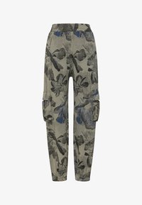 Neselectat, green sage