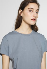 Samsøe Samsøe SOLLY TEE SOLID - T-shirt básica - dusty blue