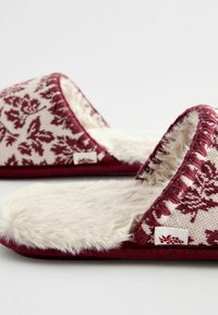 Laura Ashley Čības - hargate leaves