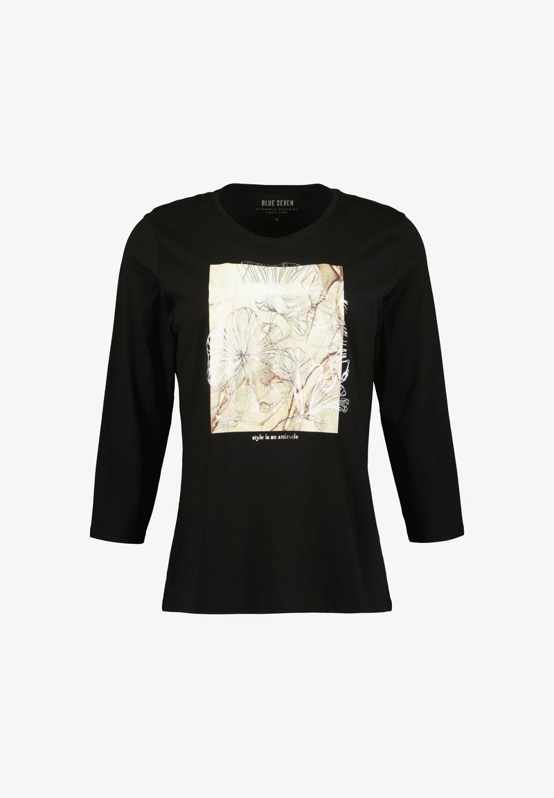 Czarny t-shirt z długim rękawem z kwadratowym kremowym wzorem z rysunkiem kwiatów i napisem "styl to postawa" na dole.