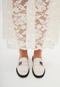 Cesare Gaspari Instappers - white